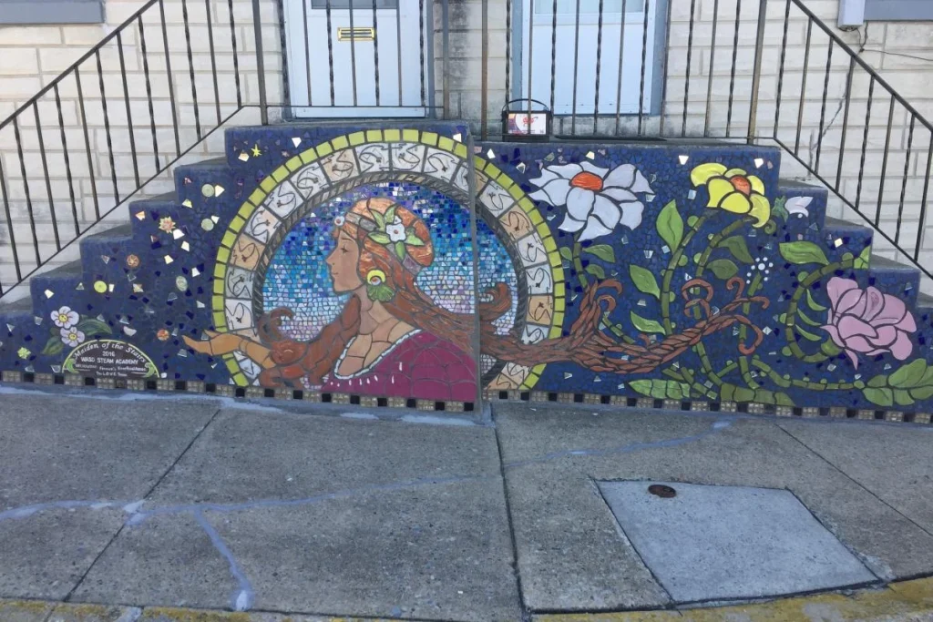 Maiden of the Stairs - 400 Cherry Street